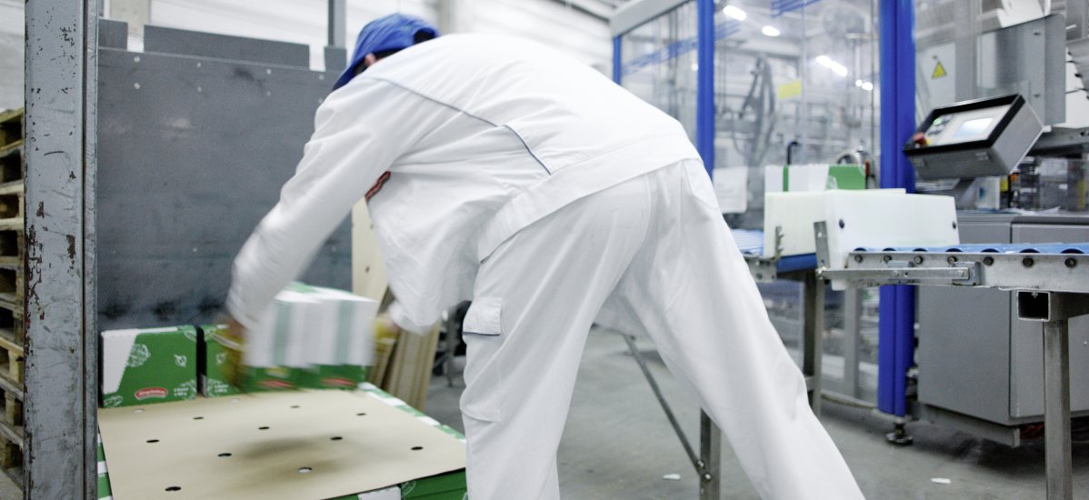 Umsetzen von Kisten per Hand