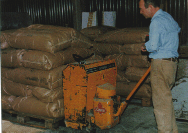 Foto: Arbeit mit einem Transportmittel