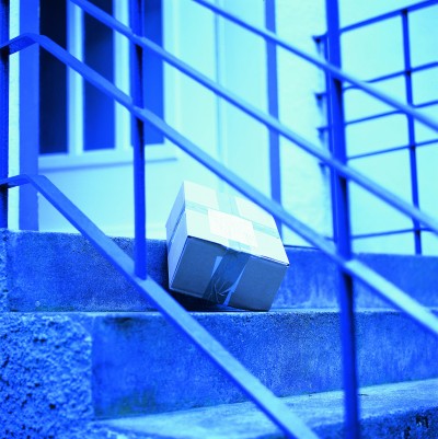 Foto: Paket auf der Treppe