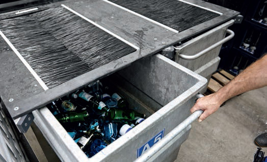 Bild 1 Erste Version der Bürstenabdeckung mit Gestell