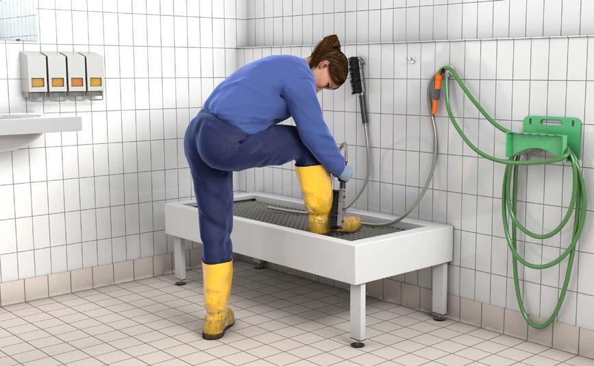 Abb. 4 Die Stiefelwaschanlage sorgt dafür, dass Beschäftigte den Schmutz nicht in die betrieblichen Räume tragen.