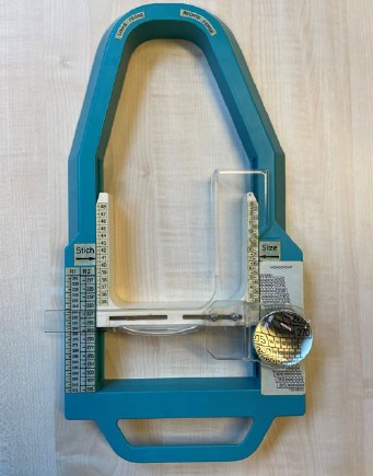 Abb. 6 Messsystem f�r die Bestimmung der Fu�l�nge und Fu�breite nebst Zuordnung zu den Gr��en